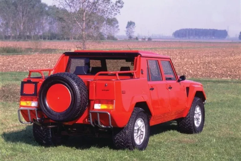 Lamborghini LM200