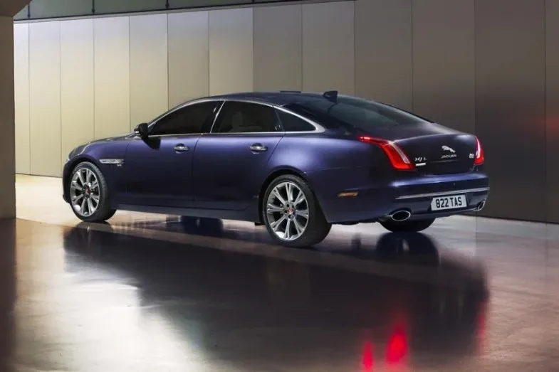 Jaguar XJ