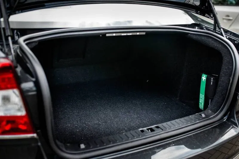 Volvo S80 - wąski otwór bagażnika