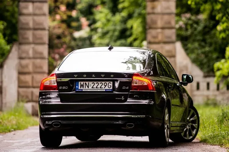 Volvo S80 - mimo upływu lat nadwozie się nie zestarzało
