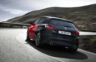 Peugeot 308 GTi w dwóch wersjach mocy — zdjęcie 7