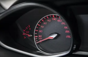 Peugeot 308 GTi w dwóch wersjach mocy — zdjęcie 9
