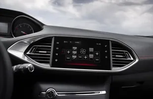 Peugeot 308 GTi w dwóch wersjach mocy — zdjęcie 10