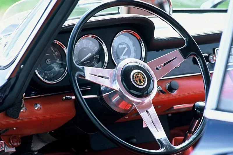 Alfa Romeo Giulia 1600 Sprint Speciale (1963-1965)