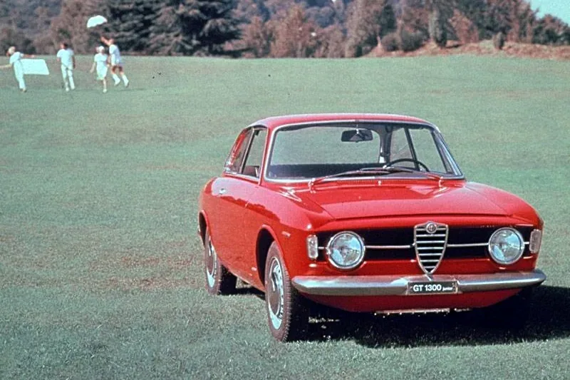 Alfa Romeo Giulia Coupé 1300 GT Junior (1966-1968)