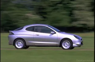 Małe coupe? Może Ford Puma — zdjęcie 4