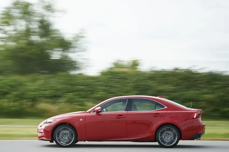 Lexus IS 200t