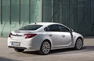 Opel Insignia po zmianach — zdjęcie 2