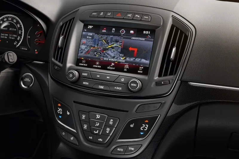 Opel Insignia z systemem Navi 900 IntelliLink