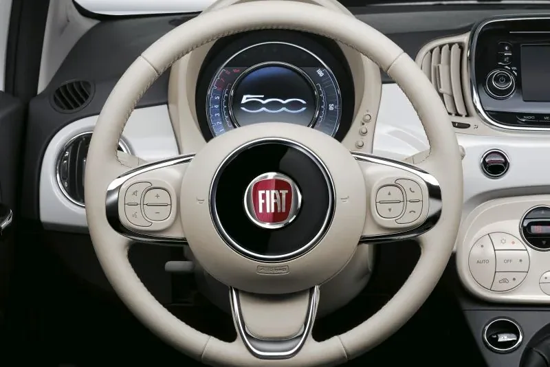 Nowy Fiat 500 2015