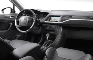 Citroen C5 z nowymi silnikami Diesla — zdjęcie 2