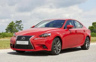 Lexus  IS 200t - znamy ceny! — zdjęcie 1