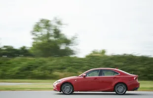 Lexus  IS 200t - znamy ceny! — zdjęcie 7