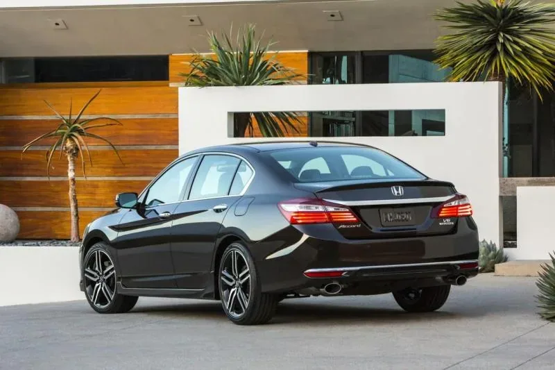 Honda Accord po liftingu