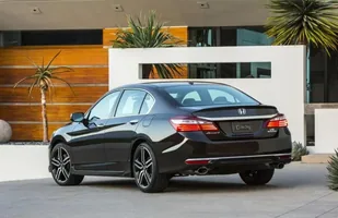 Honda Accord po liftingu — zdjęcie 3
