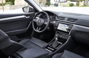 Skoda Superb o mocy 280 KM. Ceny — zdjęcie 4