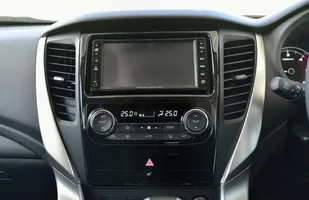 Mitsubishi Pajero Sport oficjalnie — zdjęcie 7