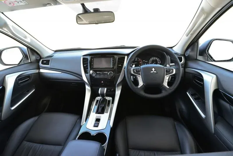 Mitsubishi Pajero Sport