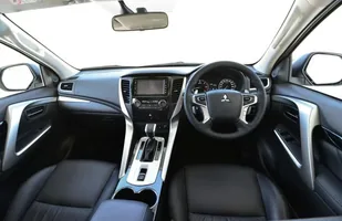 Mitsubishi Pajero Sport oficjalnie — zdjęcie 8