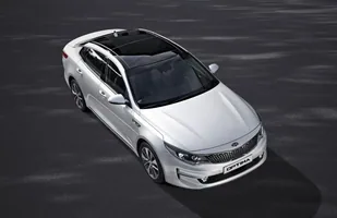 Kia Optima w wersji europejskiej — zdjęcie 2