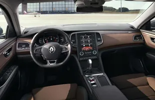 Renault Talisman Grandtour. Pierwsze zdjęcia! — zdjęcie 11