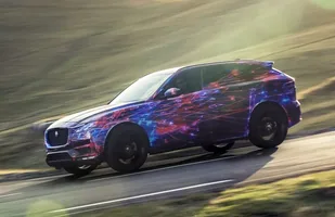 Jaguar F-Pace na zdjęciach i filmie — zdjęcie 5