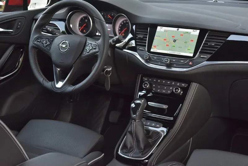 Opel Astra V