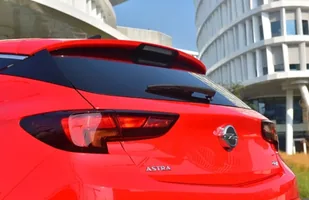 Opel Astra. Polskie ceny — zdjęcie 1
