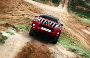 Toyota Hilux po europejsku — zdjęcie 2