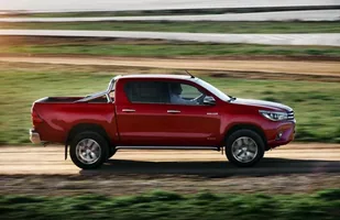 Toyota Hilux po europejsku — zdjęcie 4