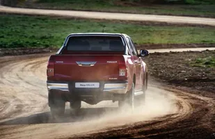 Toyota Hilux po europejsku — zdjęcie 5