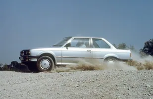 30 lat BMW AWD — zdjęcie 8