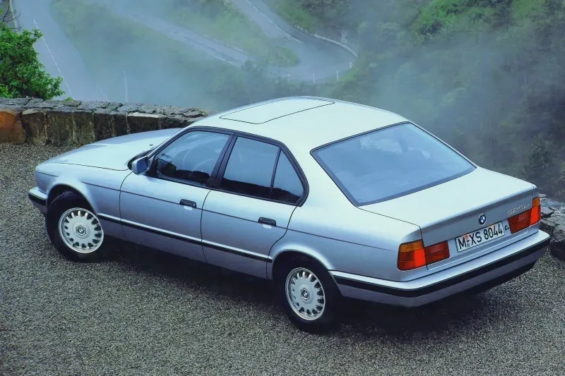 BMW 525ix Sedan E34