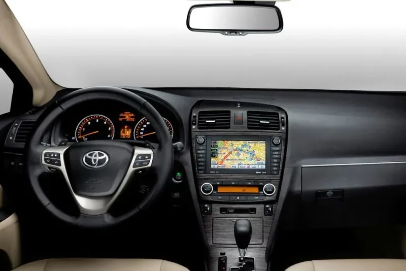 Toyota Avensis T27
