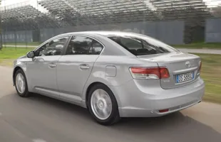 Używane: Toyota Avensis T27 — zdjęcie 3