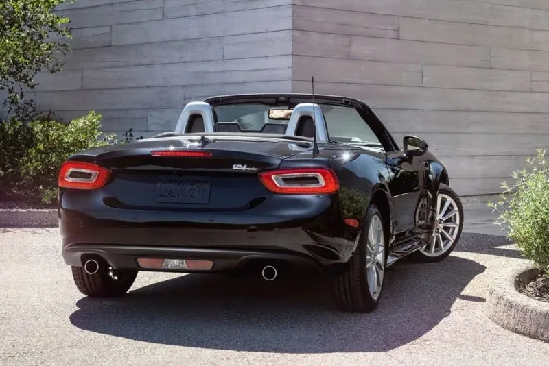 Fiat 124 Spider