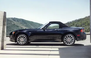 Fiat 124 Spider oficjalnie — zdjęcie 12