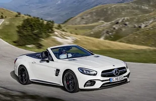 Mercedes SL już po liftingu — zdjęcie 6