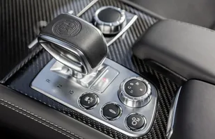 Mercedes SL już po liftingu — zdjęcie 10