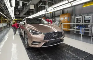 Infiniti Q30 z Wielkiej Brytanii — zdjęcie 2