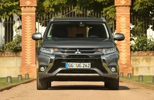 Mitsubishi Outlander PHEV bestsellerem — zdjęcie 2