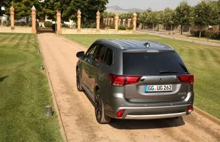 Mitsubishi Outlander PHEV bestsellerem — zdjęcie 3