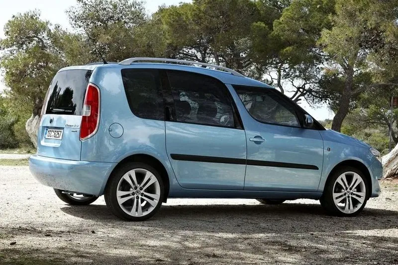 skoda roomster