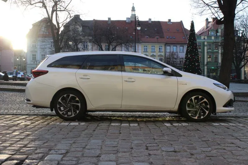 Toyota Auris Sport Hybrid
