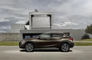 Infiniti Q30 jak... QX30 — zdjęcie 3