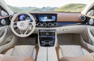Oto nowy Mercedes klasy E — zdjęcie 11