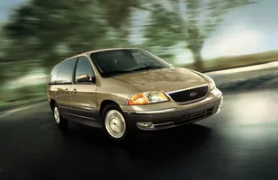 Ford Windstar. Rodzinna gwiazda z USA? — zdjęcie 4