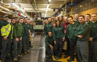 Land Rover Defender juz na emeryturze — zdjęcie 5