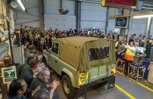Land Rover Defender juz na emeryturze — zdjęcie 10