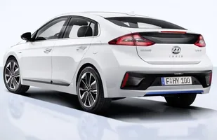 Hyundai IONIQ w pełnej krasie — zdjęcie 2
